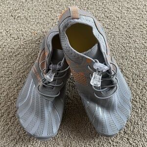 Hike footwear barefoot sport NWOT